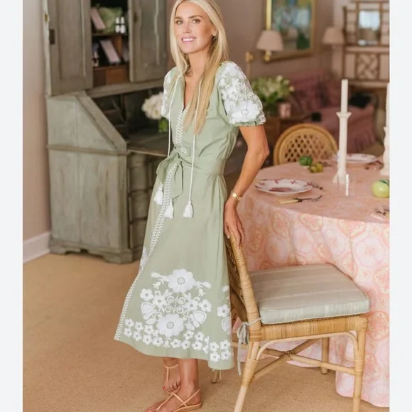 Julia Amory with Arron Green Embroidered Puff Sleeve Midi Dress - Picture 1 of 6